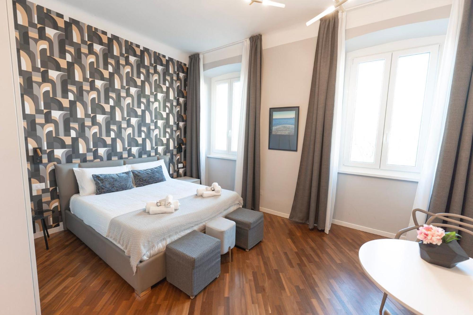 Sofia Residence Stazione Триест Екстериор снимка